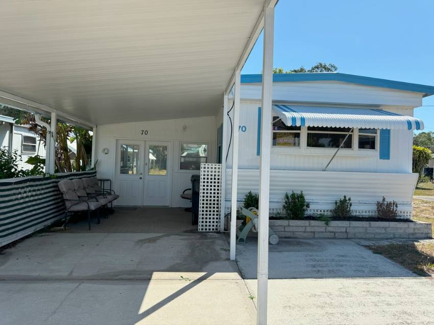 Winter Haven, FL Mobile Home for Sale located at 70 Ann Way Winter Haven Mhc